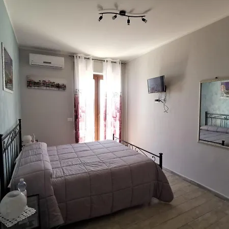 فندق مبيت وإفطار Un Passo Dal Mare لاديسْبولِ