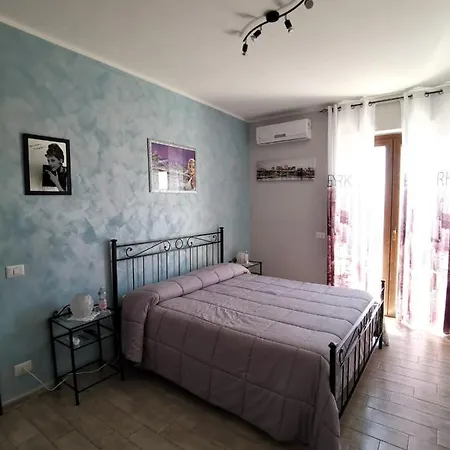 Un Passo Dal Mare Bed & Breakfast Ladispoli